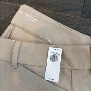 Old Navy Pixie Flare Work Office Business Casul Pants in Beige NWT Preppy Style